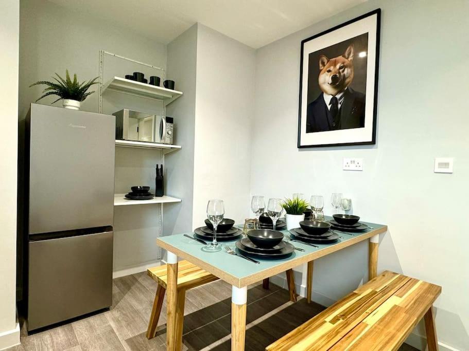 Bournemouth Getaway: 3Br Apartment Near Beach Exterior foto